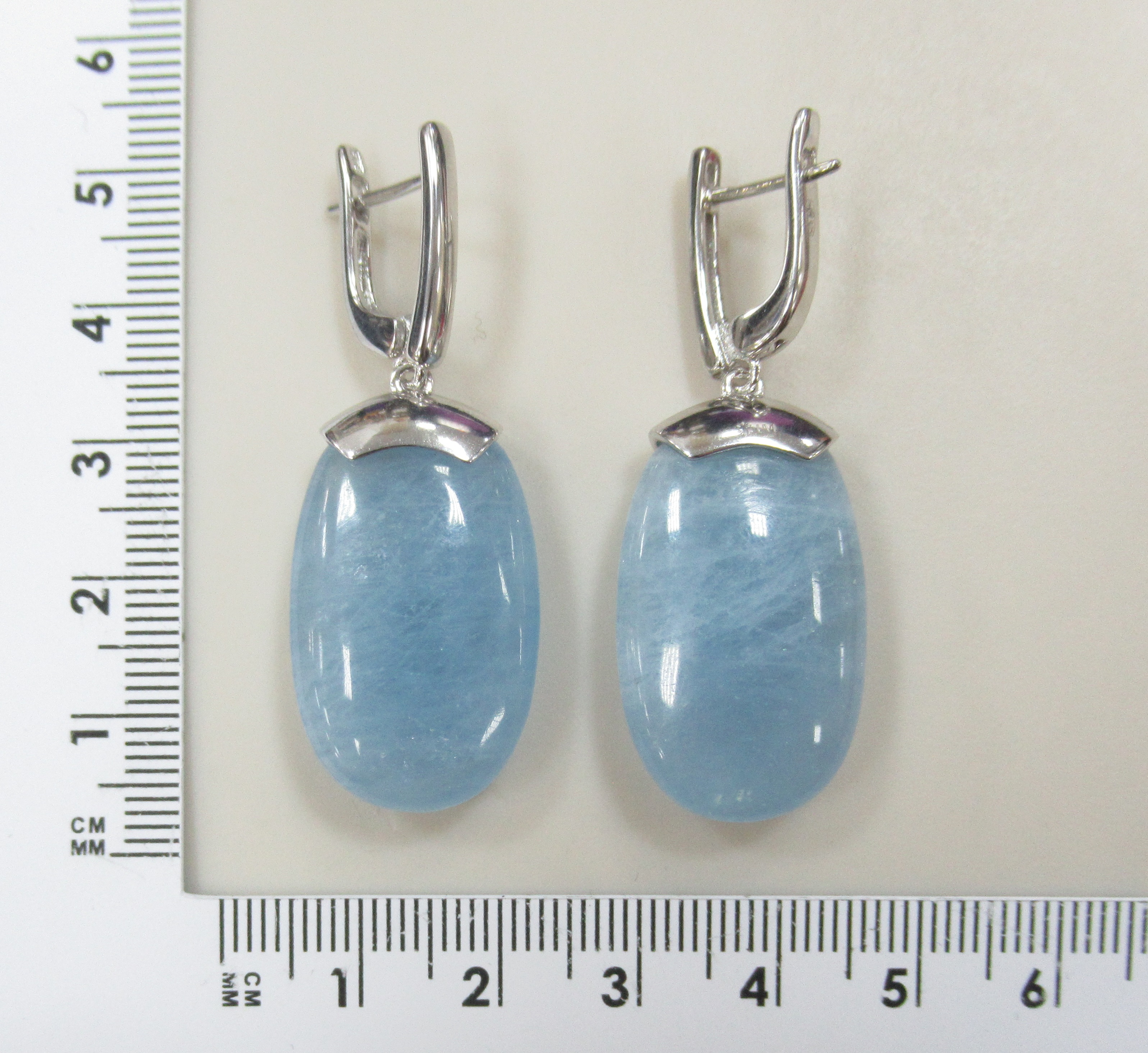 Серебряные серьги с аквамаринами